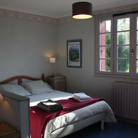 La Maison De L'ousse فندق مبيت وإفطار 3*